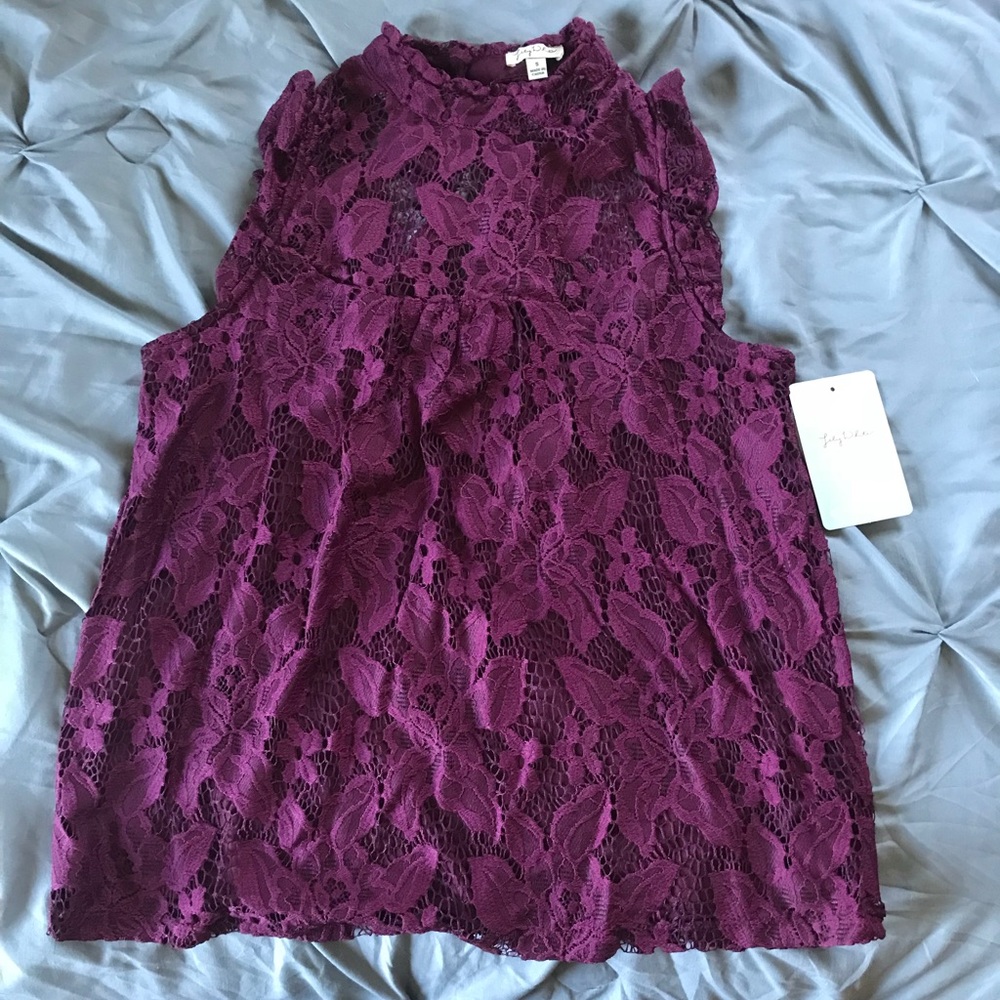 NWT purple lace tank. Size small